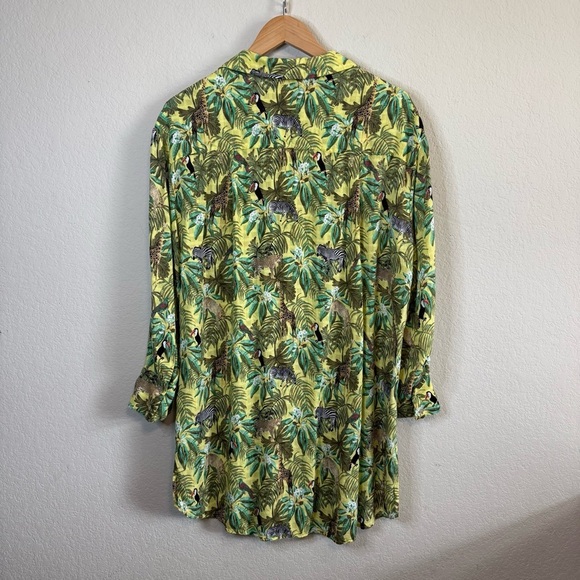 Jane + Delancey Safari Jungle Tropical Lightweight Long Button Front Tunic Top - Picture 6 of 11